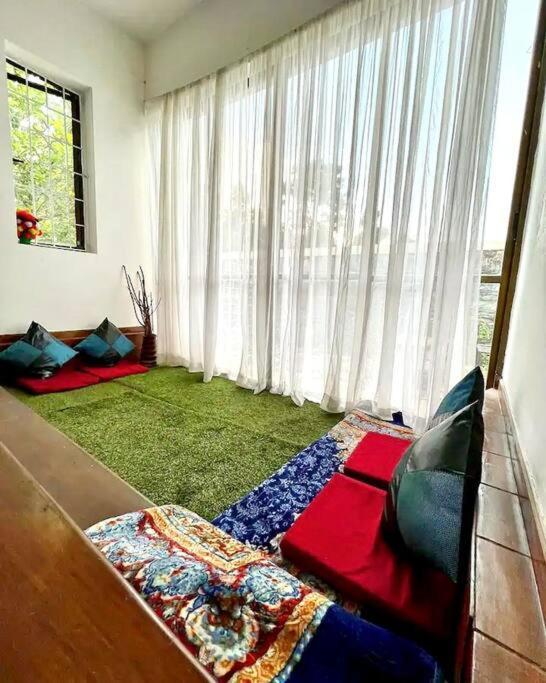 Ghost Villa Pokhara With Mountain View 20Mins From Main Area Ranipauwa Bagian luar foto